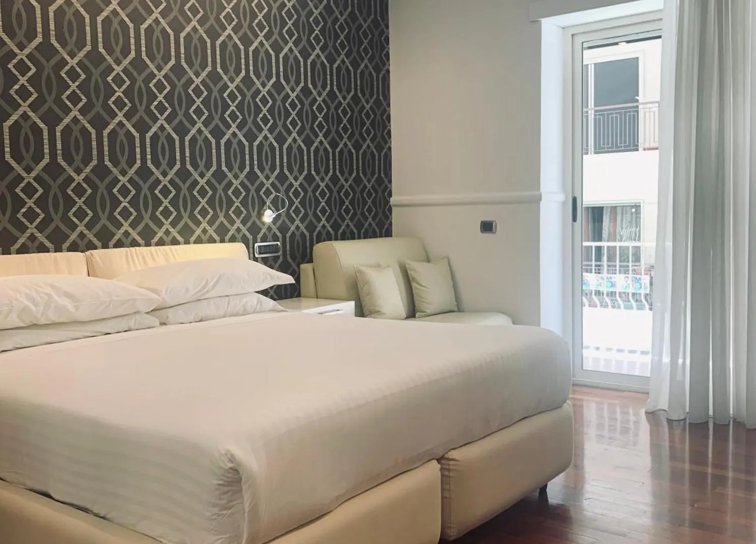 Napoliday Bed & Breakfast