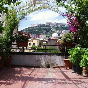 D'incanto A Naples