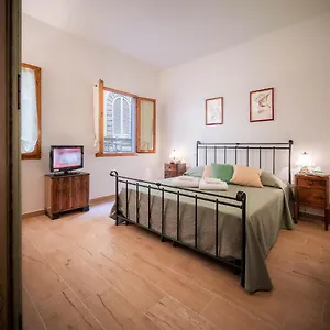 Novella Benedicta , Florence Italie